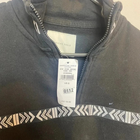 NWT American Eagle Outfitters Quarter Zip Sweatshirt Oversized Fit Black Size S - Picture 3 of 6